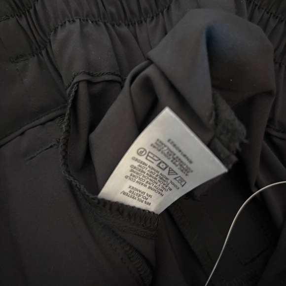 black pants size medium - Picture 4 of 5